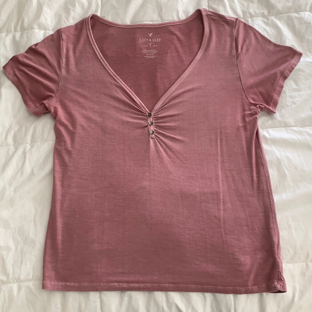 American Eagle Soft & Sexy V Neck Medium